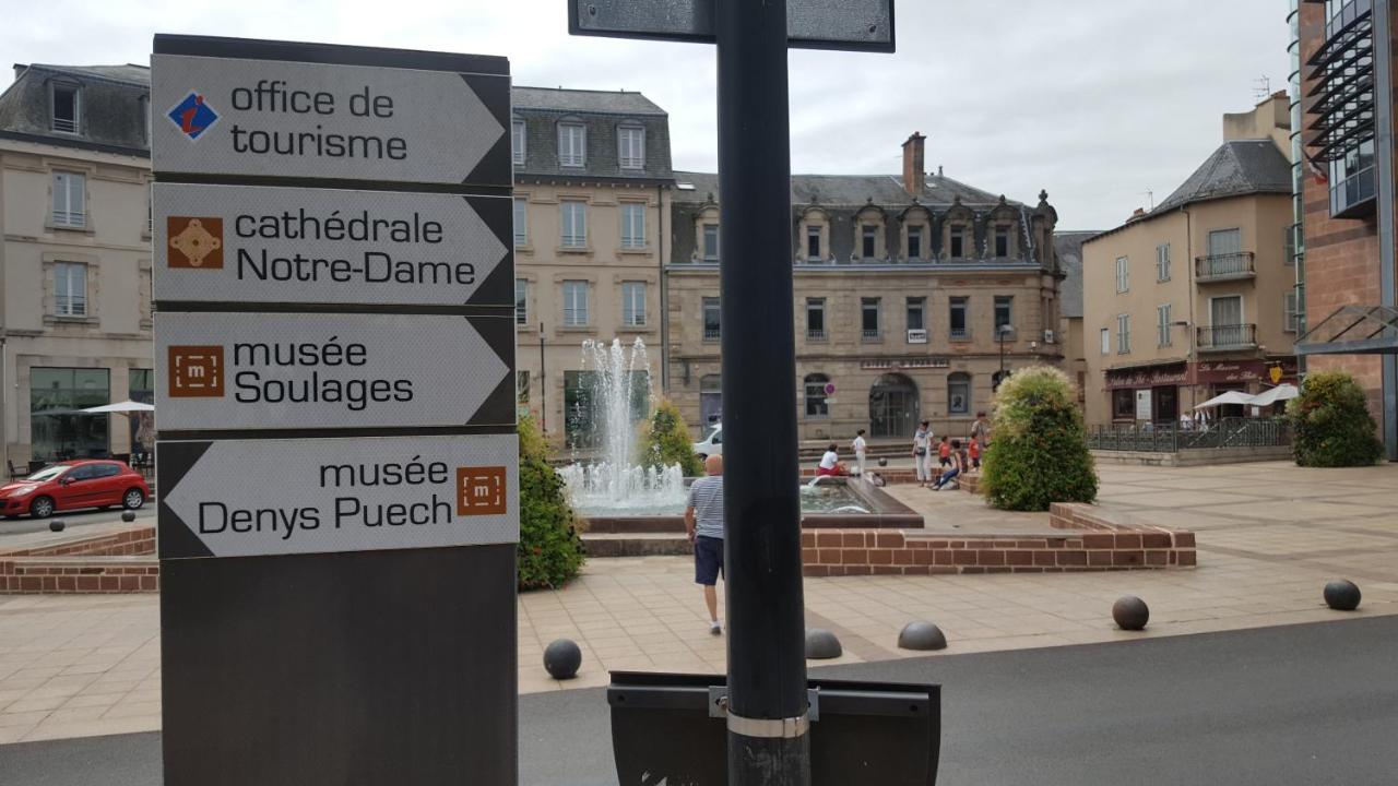 La Maison Bleue, Un Emplacement De Choix A Rodez Buitenkant foto